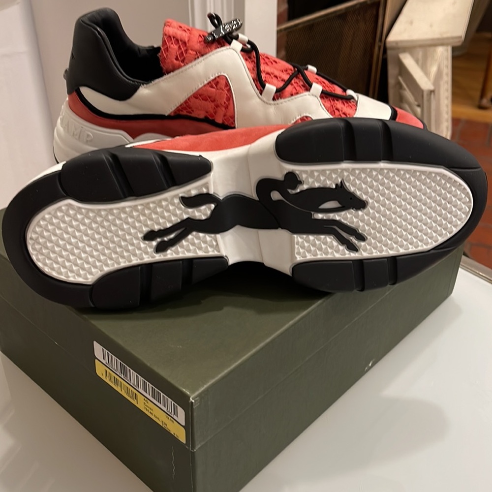 Classic French Brand Longchamp no tie sneakers 41